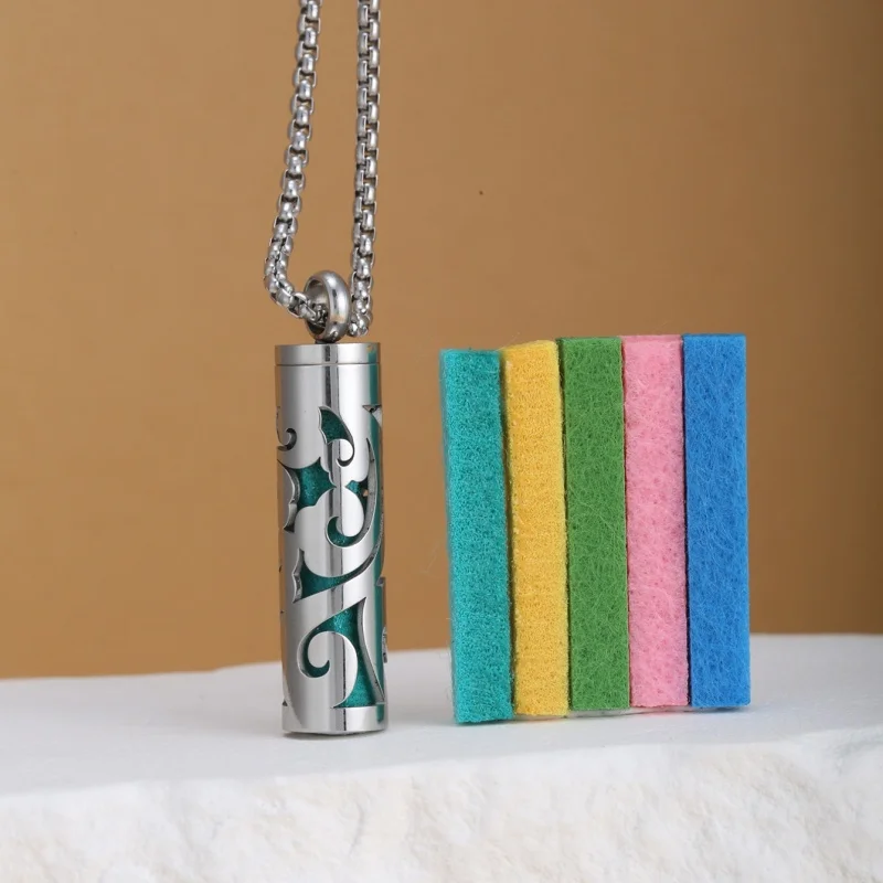 New Perfume diffuser necklace Stainless steel small box Essential oil Perfume Essential Oil diffuser Pendant necklace Fragrance