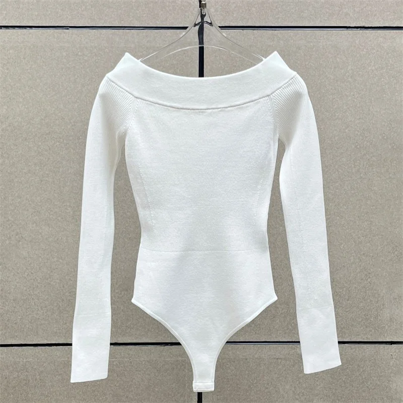 women's bodysuit New elastic knitted slim fit women's long sleeved top for autumn 2026 Sexy off shoulder women's corset T-shirt