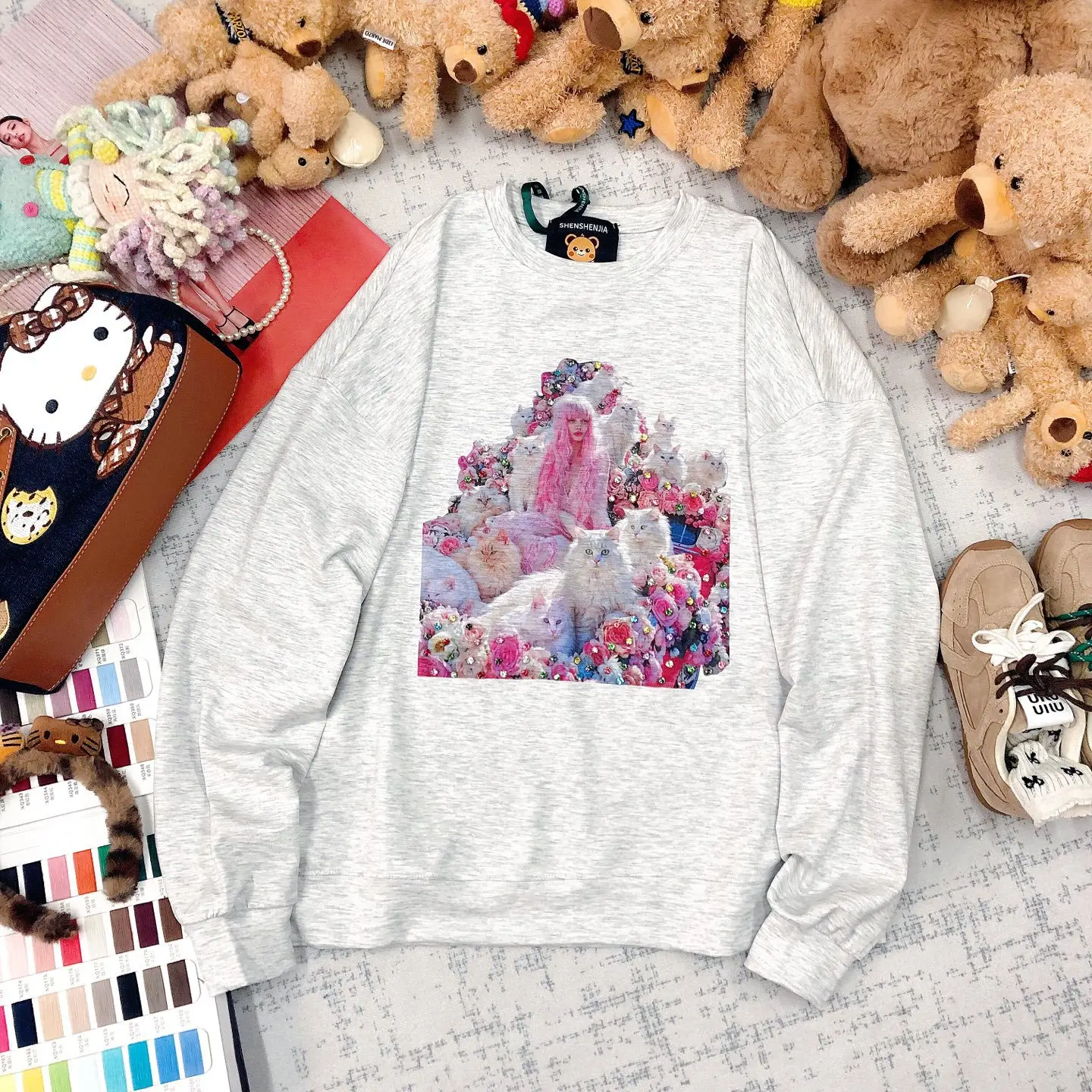 Autumn New Fashion Loose Character Cat Nail Diamond Printing Age Reduction Versatile Long Sleeve Sweatshirt Women