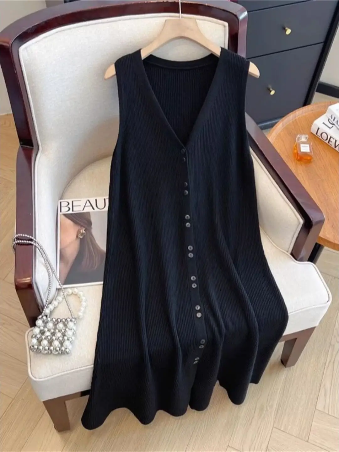 

plus Size V-Neck Knitted Vest Dress Women's Loose Knee-Length Outerwear Sweater Long Skirt Casual Style Autumn Season Polyest...