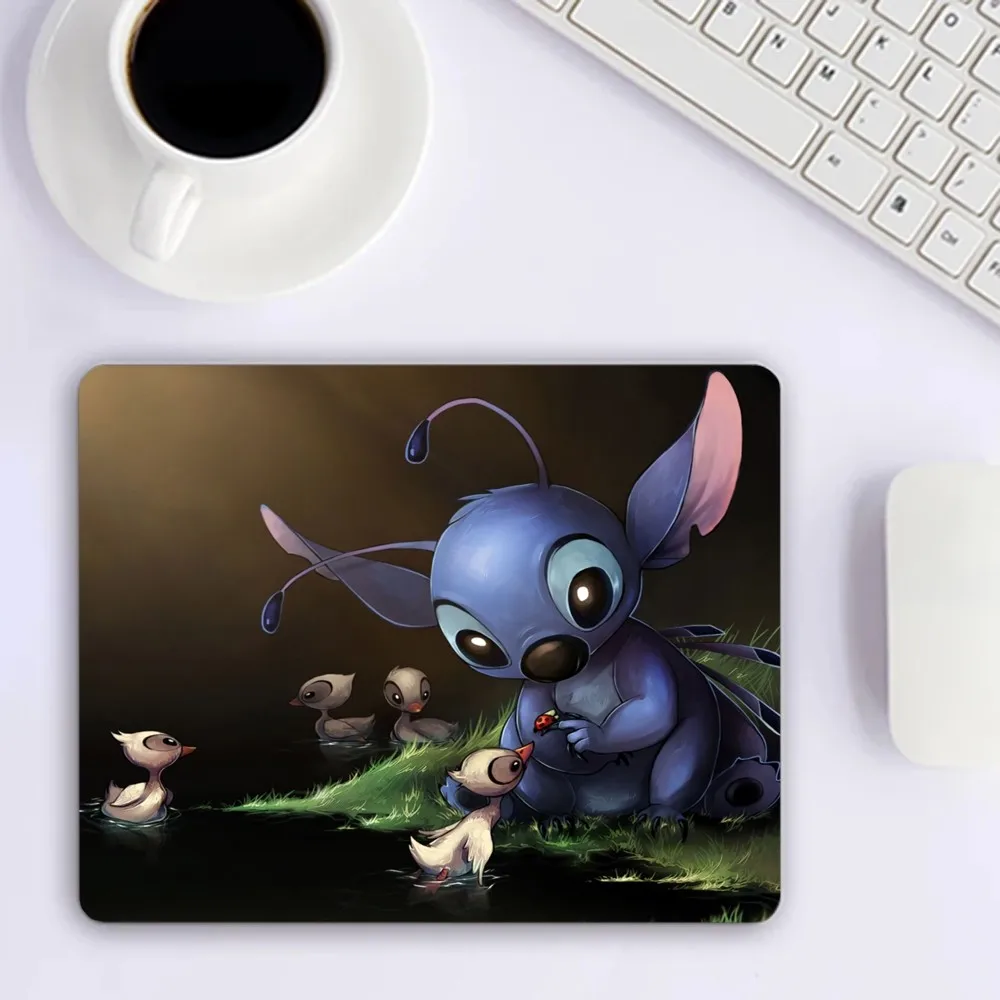 Alfombrilla de ratón de Lilo & Stitch, accesorios para Pc, alfombrilla de escritorio para ordenador