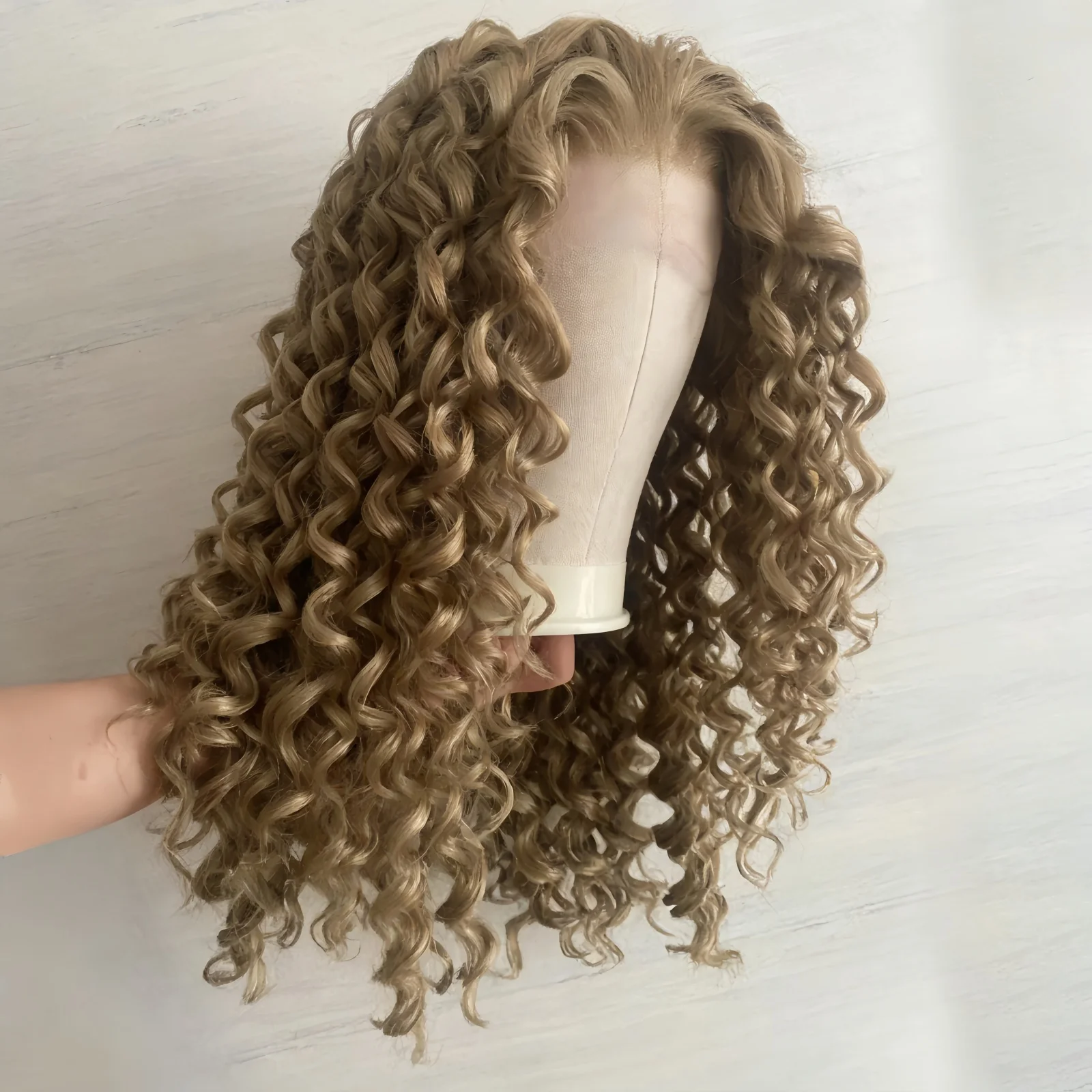 Thumbnail 3 - #18 Latest Trendy Wigs Offers