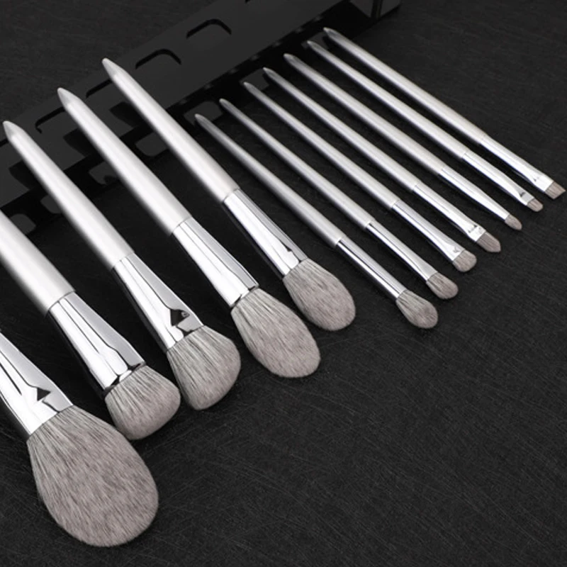 12Pcs Professional Makeup Brush Kit Super Soft Foundation Powder Contour Eyebrow Eyeshadow Brushes Make Up Tools For Women
