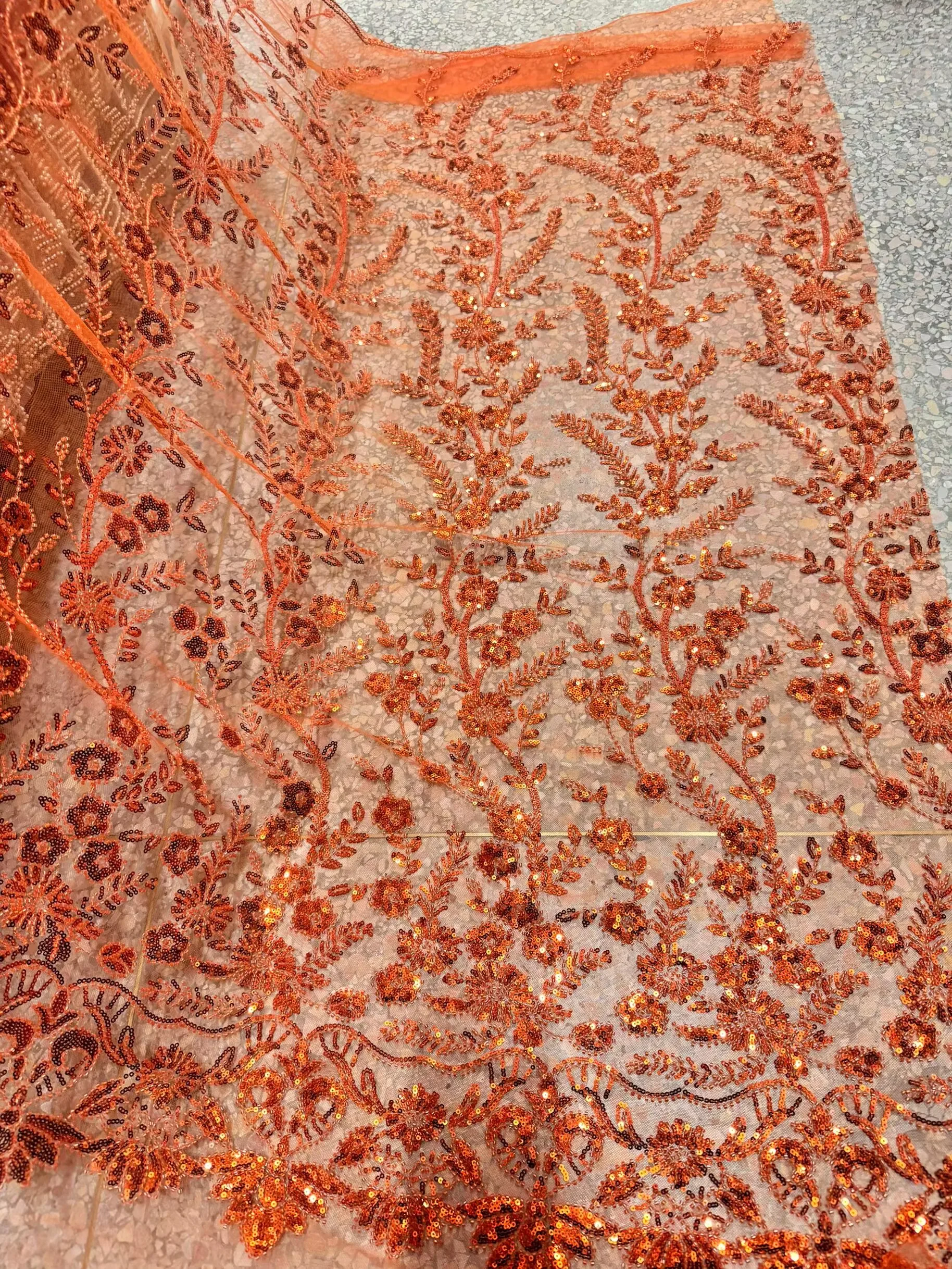 

7 Colors Luxury Heavy Embroidered Beaded Lace Fabric Bridal Evening Dress Appliqued Material