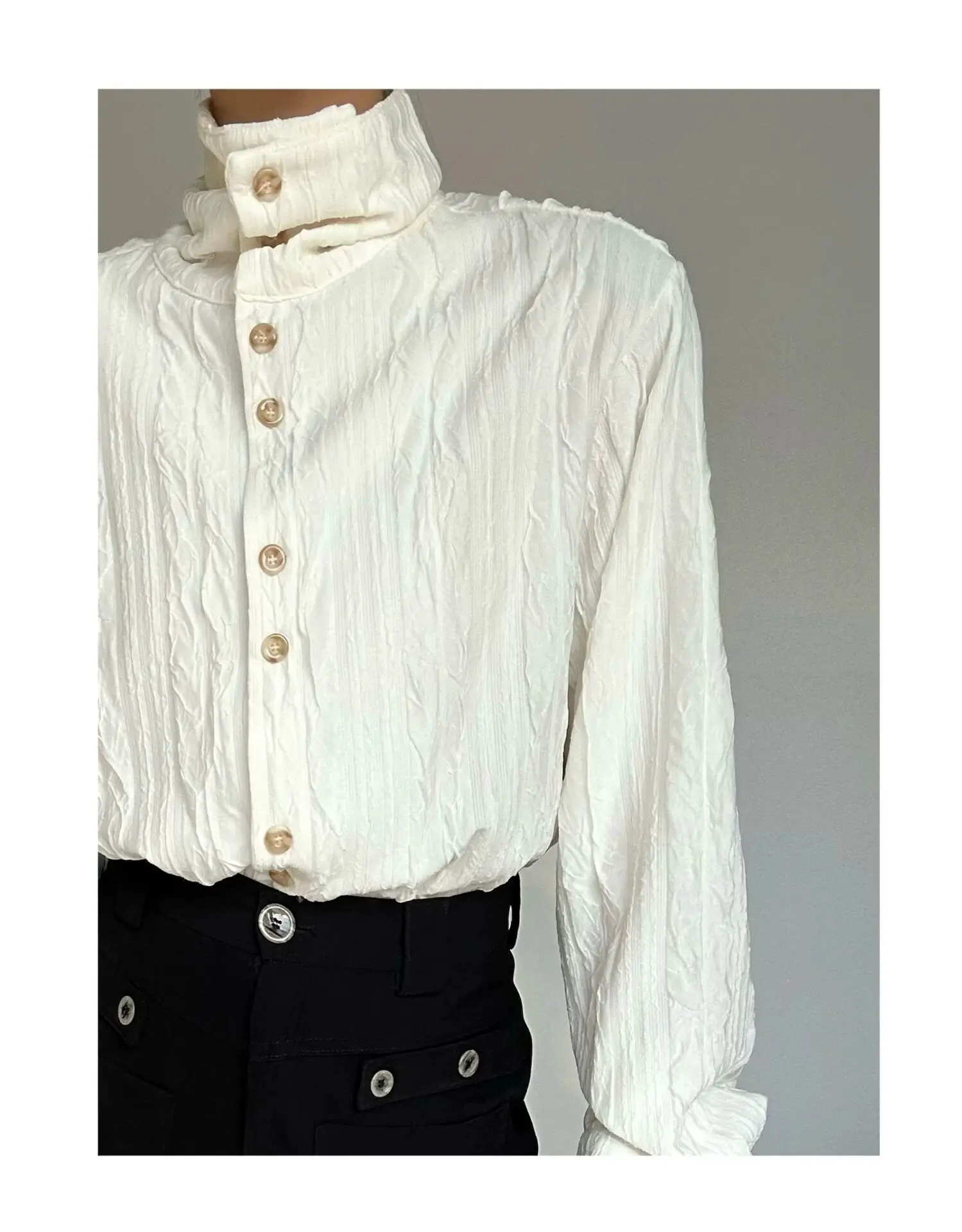 التجاعيد الملمس الإحساس القمصان للرجال الوقوف طوق كم طويل فضفاض قميص ربيع الخريف خمر الفرنسية موضة عادية