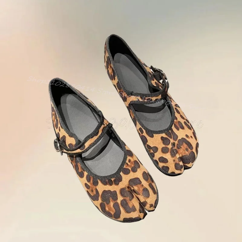 Brown Leopard Print Flip Flop Pumps Ankle Buckle Strap Women Shoes Low Top Novel Fashion Party Banquet 2024 Zapatos Para Mujere