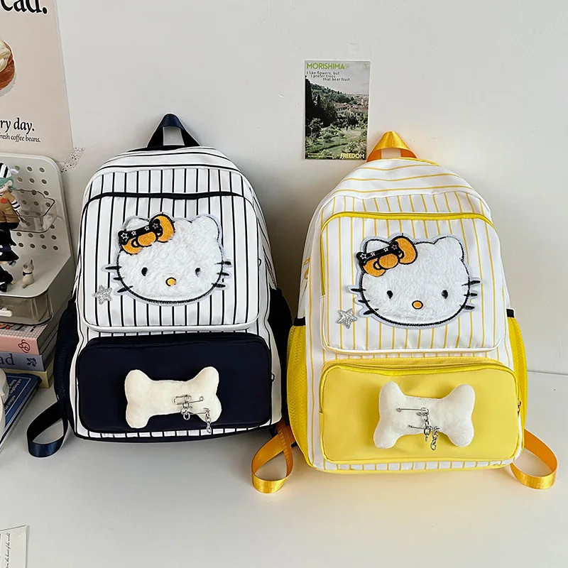

2025 New KT Cat Student Large Capacity Backpack Girl Cartoon Hello Kitty Cute Simple Fashion Reduced Burden Backpack
