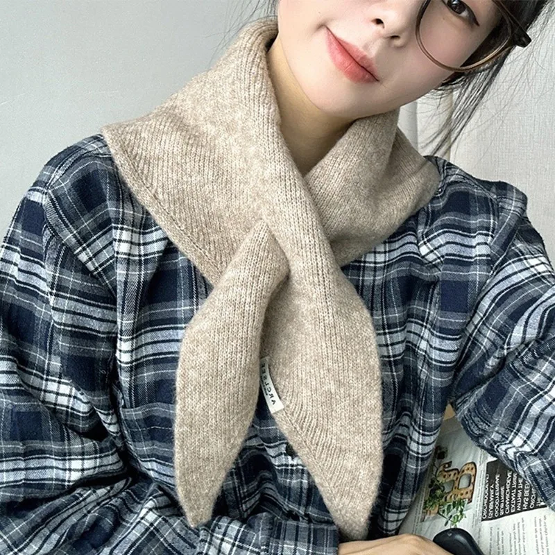 

﻿ Вязаный шарф Многофункциональный теплый вязаный шарф Ветрозащитный утеплитель для шеи Теплый треугольный вязаный шарф Вязаная холодостойкая шаль