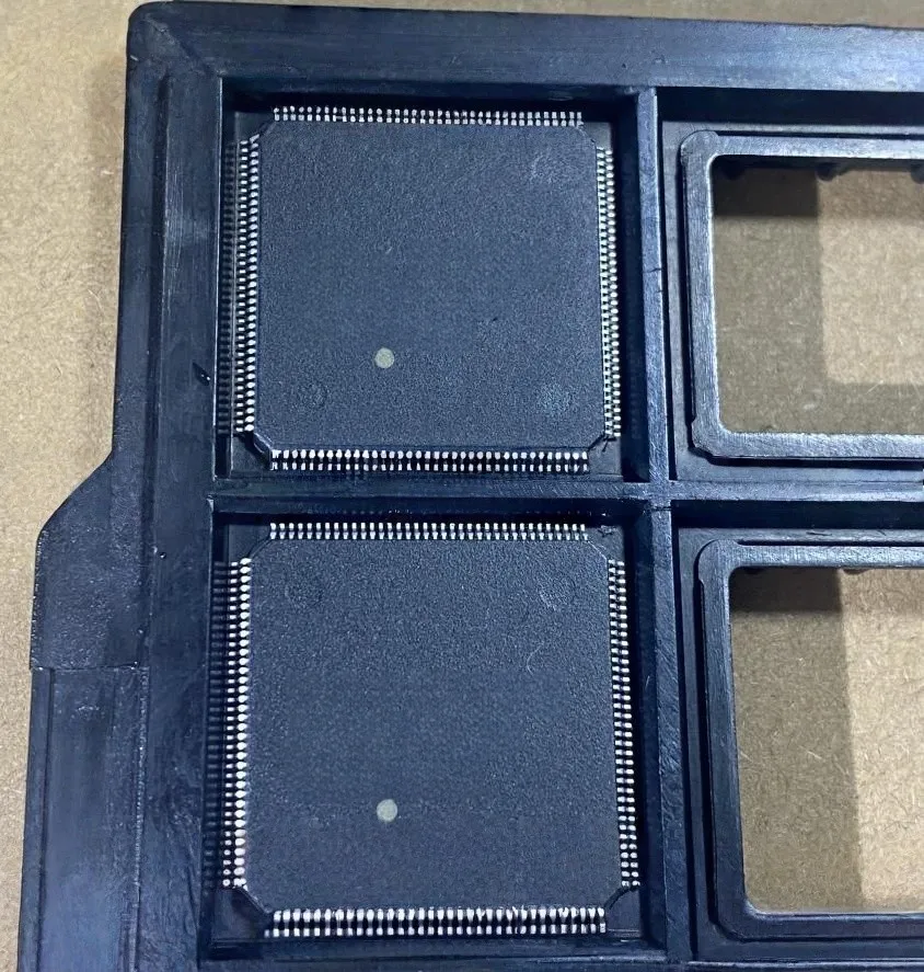 5pcs/lot 72C334N4T6 ST72C334N4T6 A5E00295034 AD9862BSTZ AD9862 ADV7178KS ADV7178 QFP