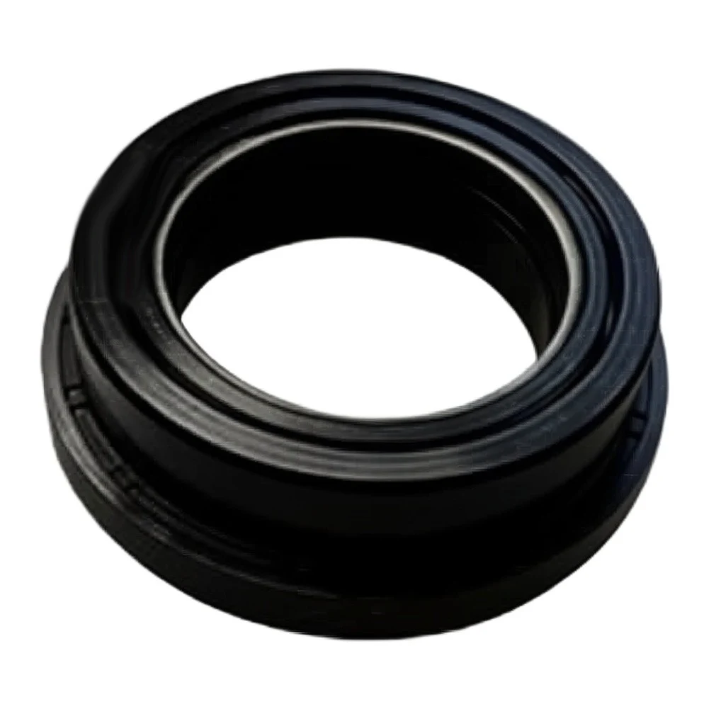 Agricultural Machinery Seal TC832-13370 Oil Seal Robust Material Construction Easy Installation Design Mud And Water Protection