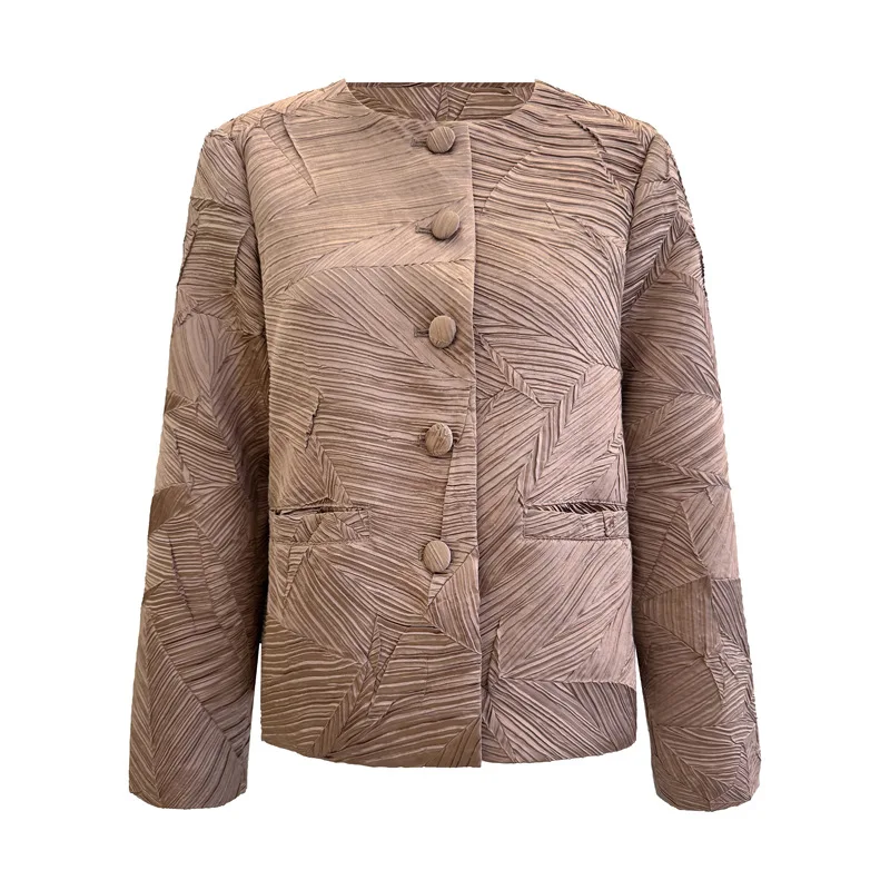 Jaquard Feminino Estilo Retrô: Guia Definitivo para Encontrar a Blusa Miyake que Transforma seu Guarda-Roupa