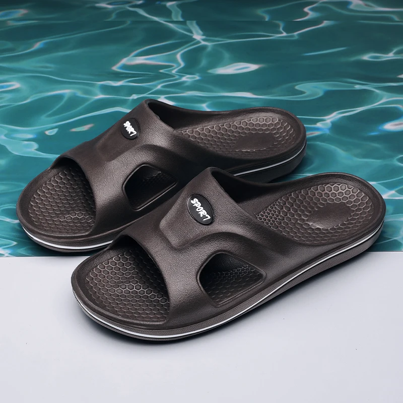 New slippers men's summer 2025 new trend home indoor bathroom bathing leisure wear-resistant outdoor beach shoes light 40-45