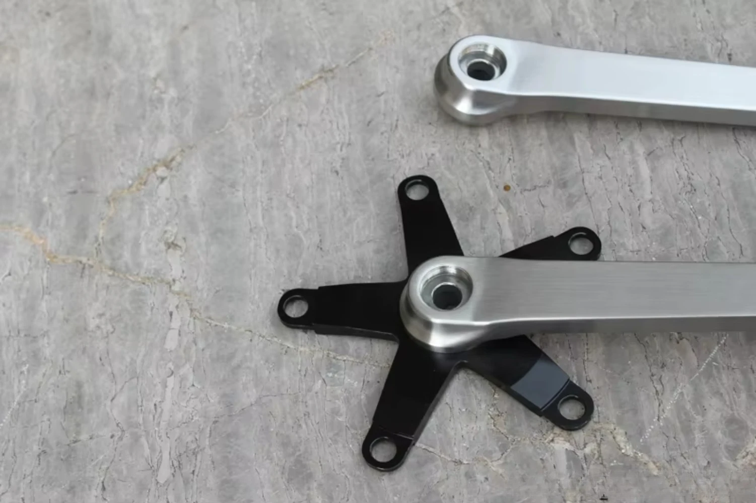 Manivelas de titânio em haste sólida