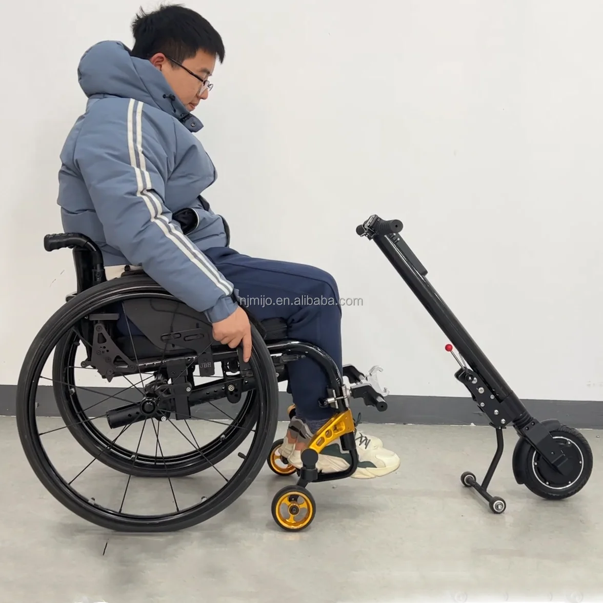 Coofull Mijo MT08  Brushless DC Motor Plug-In Power Wheelchair Attachment Handbike Aluminum Alloy Removable Battery 35km Range view 5