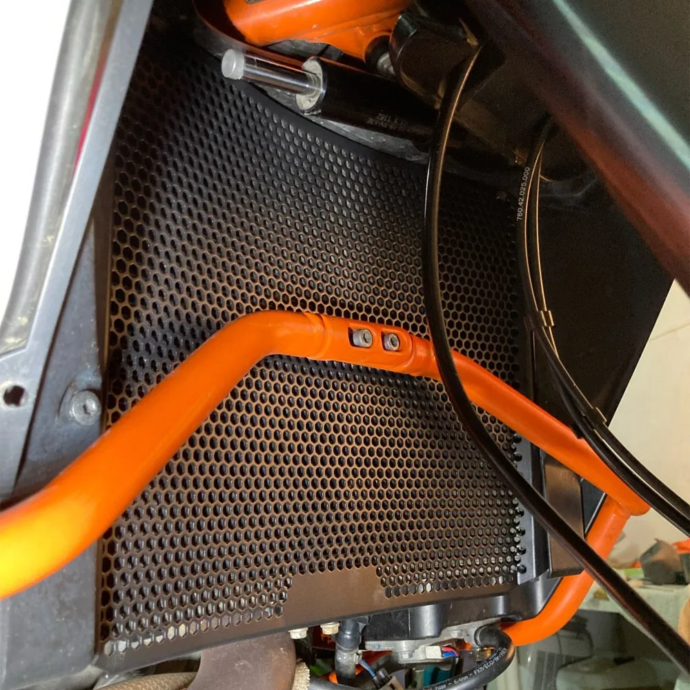 For KTM Adventure 1050 1090 1190 ADVENTURE R S T Motorcycle CNC Radiator Grille Guard Protection Water Tank Guard Accessories