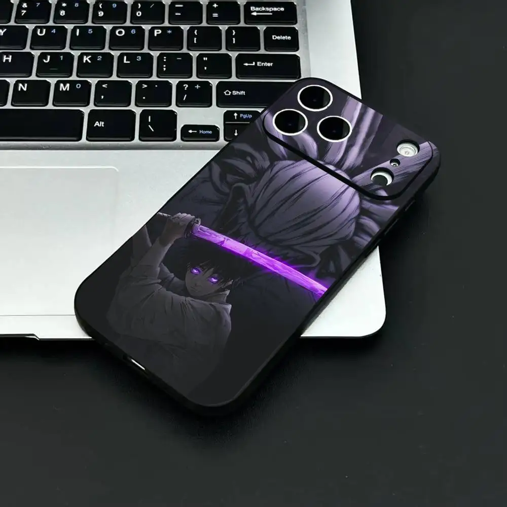 Funda para teléfono Anime Jujutsu Kaisen Funda para teléfono de TPU esmerilada negra de moda para iPhone 12-17. Diseño pintado con spray UV, anticaída diaria