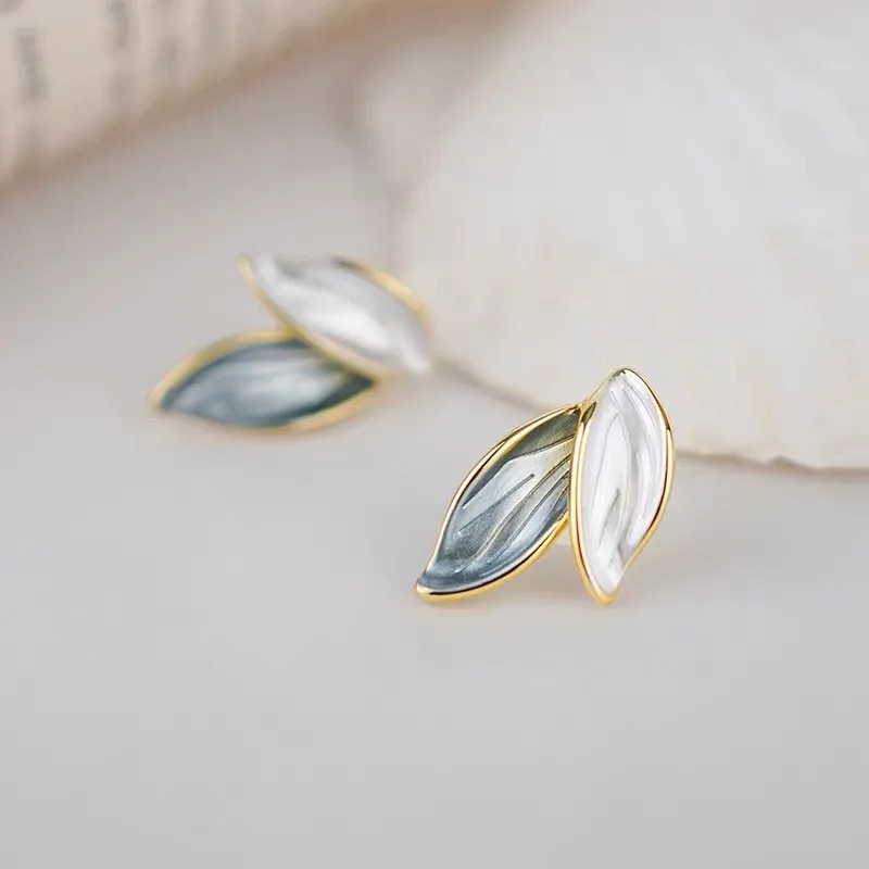 Simple Stylish Blue White Leaf Stud Earrings for Women, Elegant High Sense Design Earrings, Forest Style Light Luxury Niche Ear