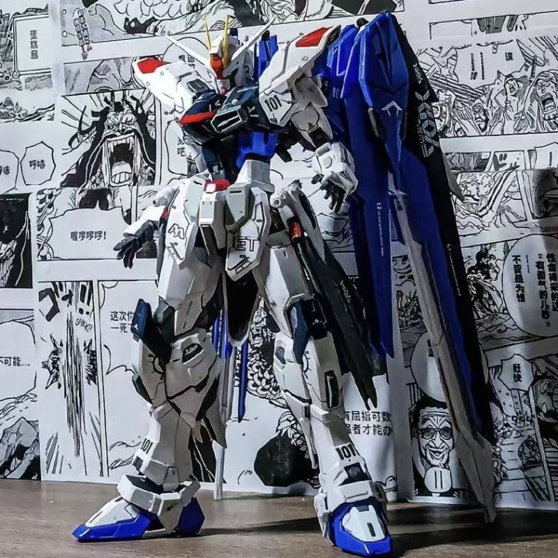 

MG Assault Freedom 2.0 1/100 Сборная модель Gundam Модель Фигурка Кронштейн/Наклейка для воды