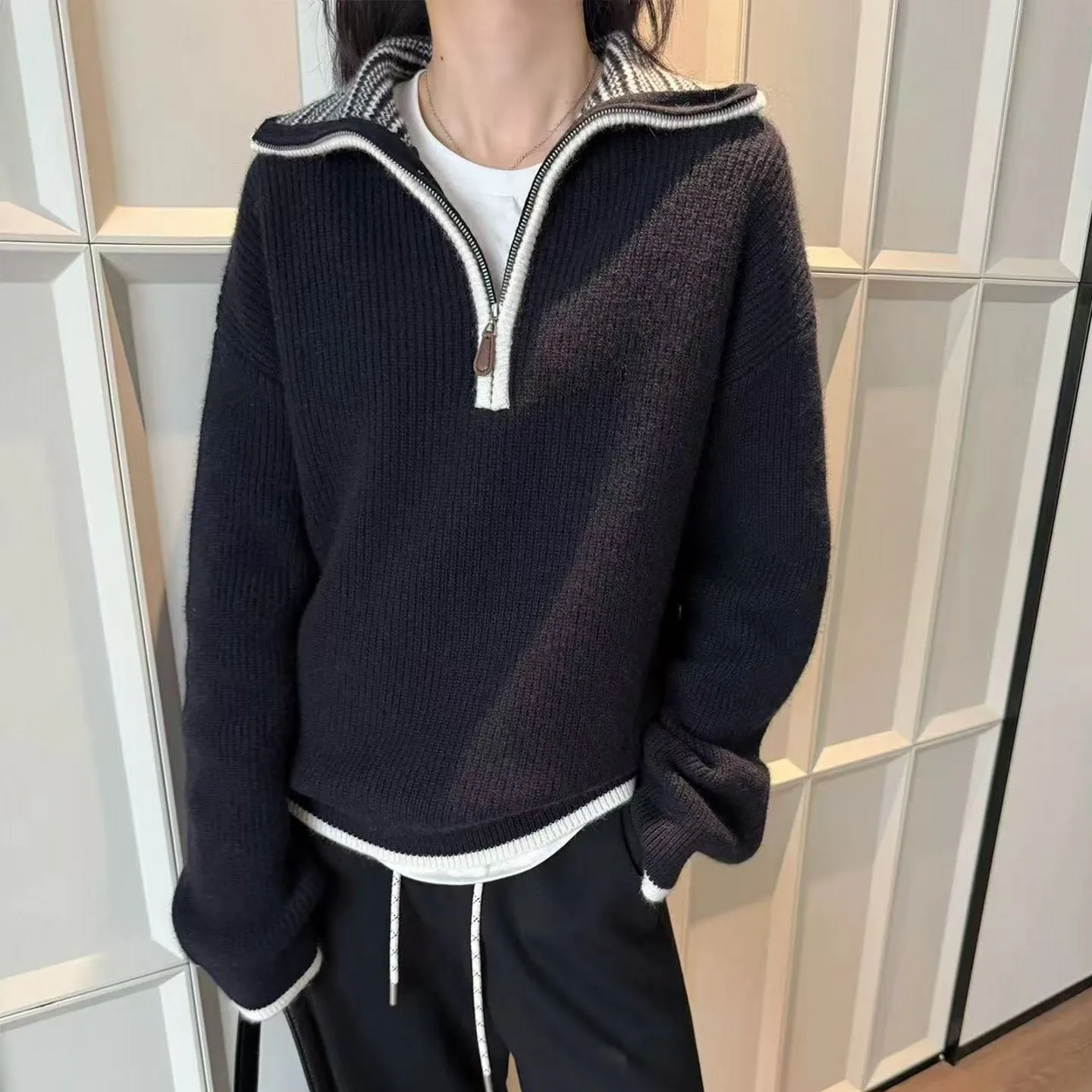Autumn/Winter 26 New 100 Pure Wool Sweater Women's Knitted Collar Pullover Sweater Loose and lazy color blocked long sleeved
