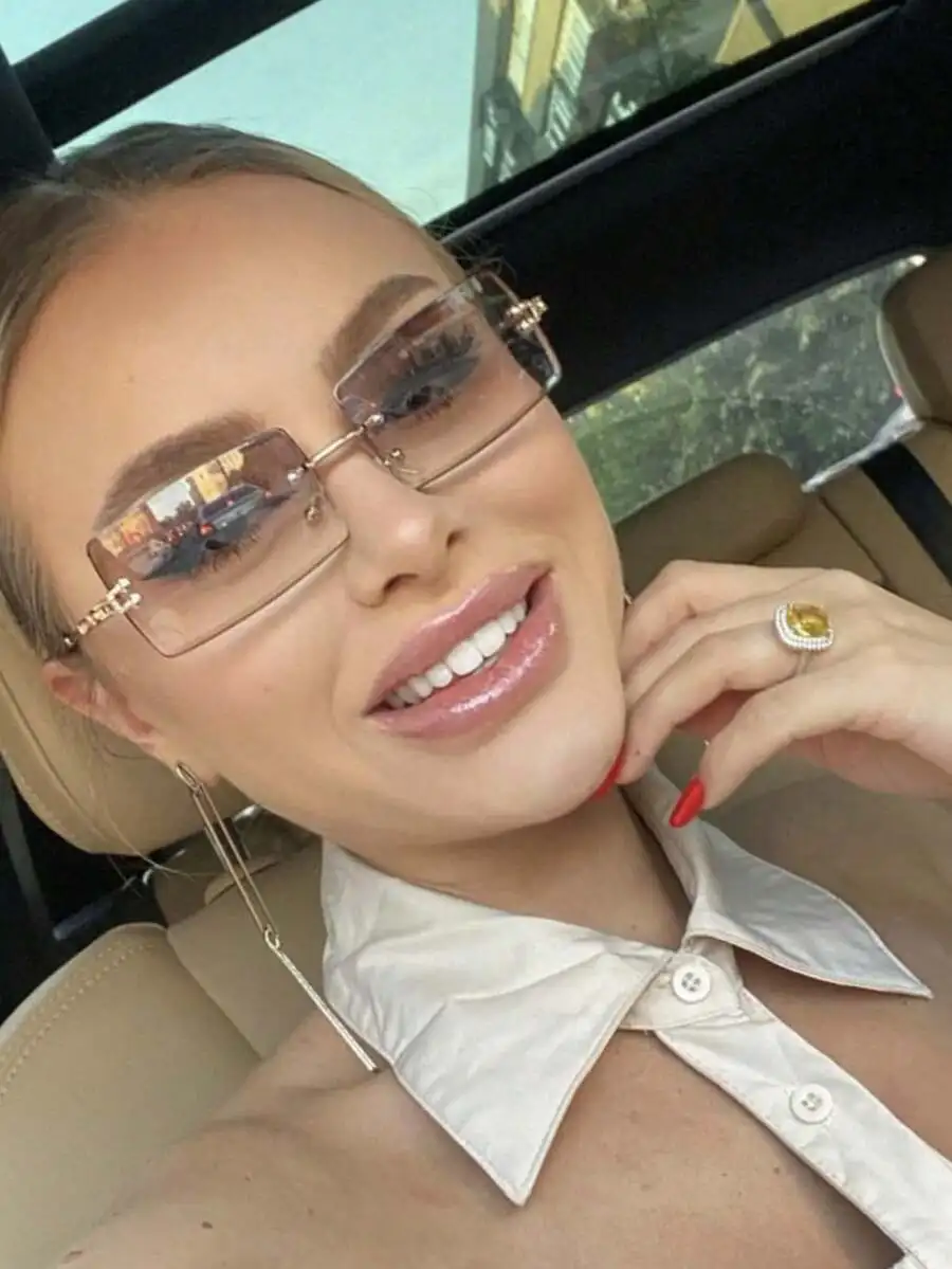 

Frameless Rectangular Gradient Sunglasses For Women Outdoor Travel Beach Vacation