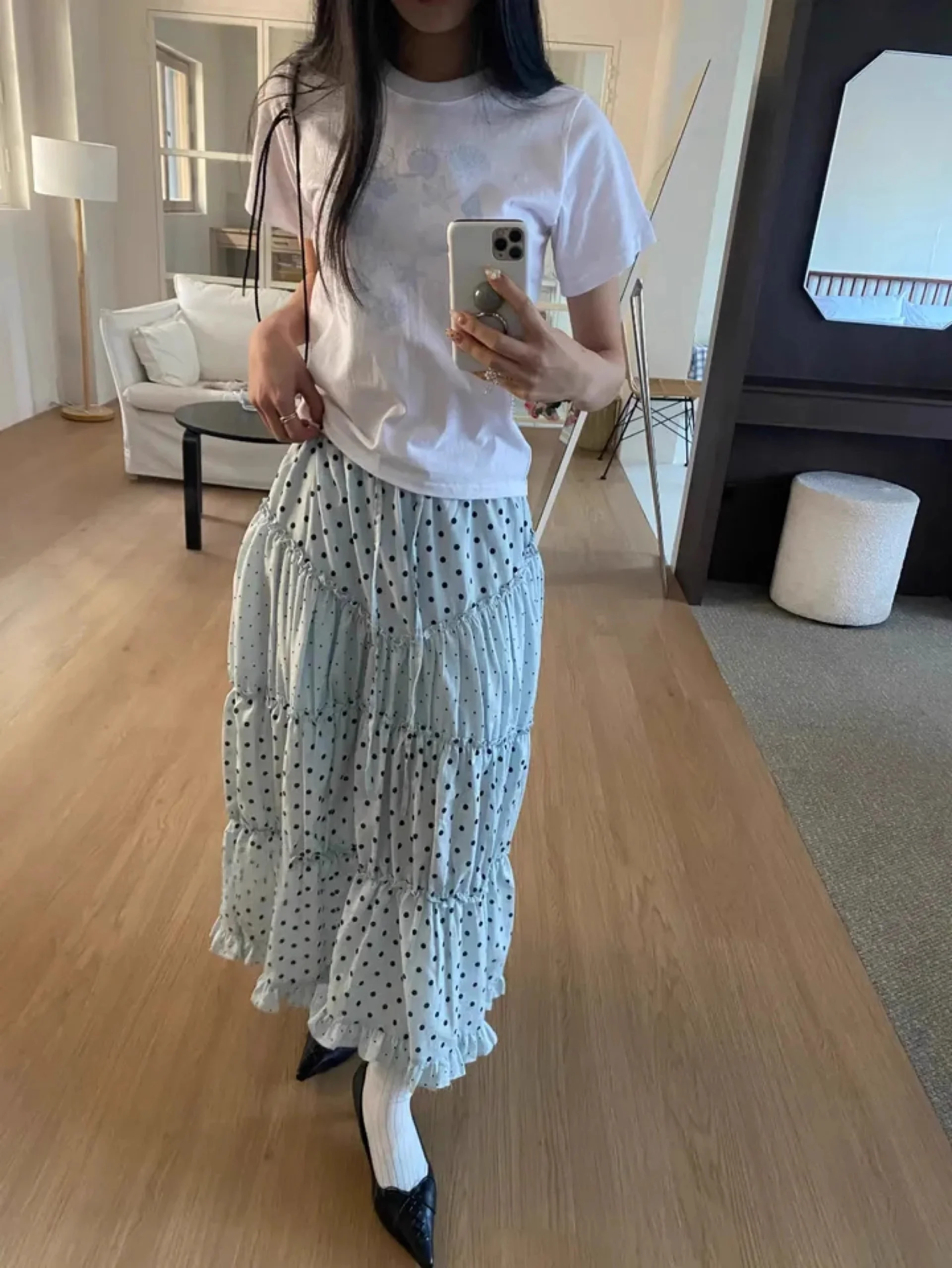 Saia Midi Retrô Oxigênio Girl com Poás, Psada, Renda, Cintura Elástica, Estilo A-line, Crimento Médio, Estilo Urbano, V...