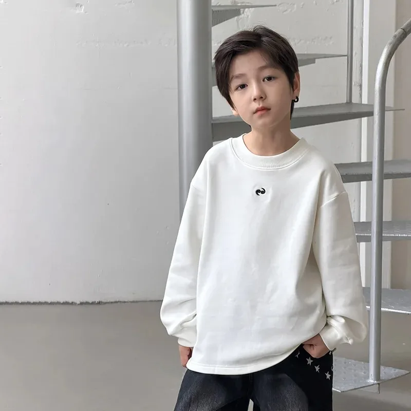 أزياء الأطفال 2025 الخريف والشتاء كل مباراة وبسيطة قميص سميك صبي وفتاة بارد ودافئ هوديي ملابس الاطفال