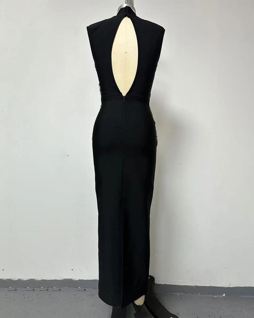 New Arrival Women Sleeveless Sexy O-Neck Big Crystal Keyholes Bodycon Bandage Long Dress Fashion Celebrate Evening Party Outfit