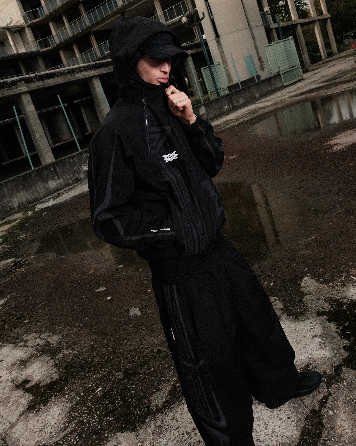 الشارع الأمريكي Harajuku جاكيت زيبرا جديد الهيب هوب التطريز مقنعين الرجال النساء بلوزات الرباط عادية مقنع سترة معطف