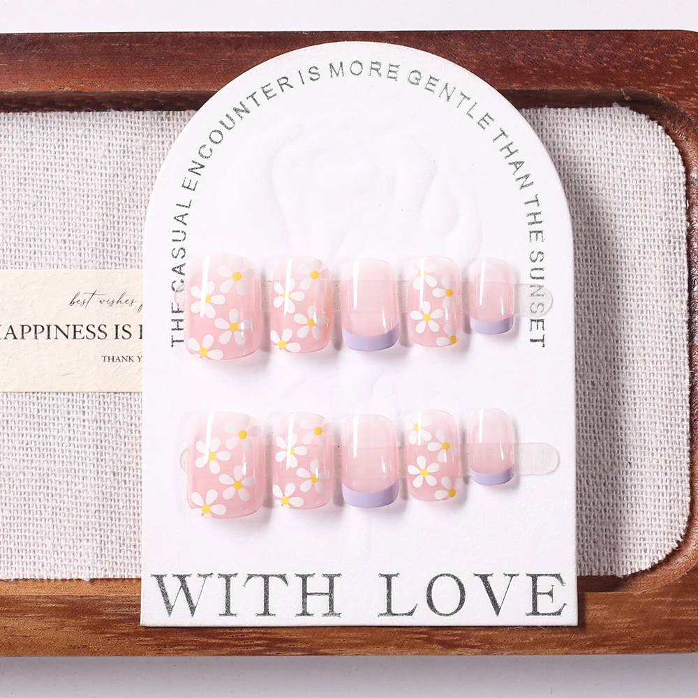 24 個パープルフレンチデイジー偽爪スクエアラウンド光沢のある無害プレスネイルチップ DIY ラインアートフルカバー付け爪女の子のため