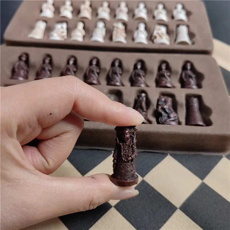 Imitation ancient chess trumpet resin chess pieces leather chessboard 28*28cm(11inch) Qing Bing chess figure modeling puzzle