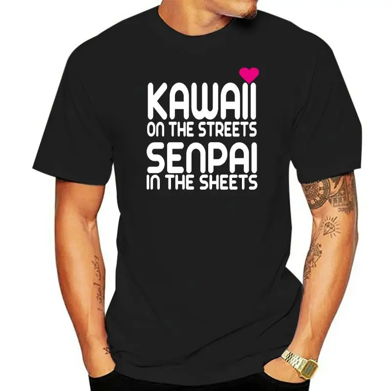 Kawaii en las calles Senpai en las hojas lindo Anime japonés inspirado camiseta verano o cuello camiseta envío gratis camiseta barata