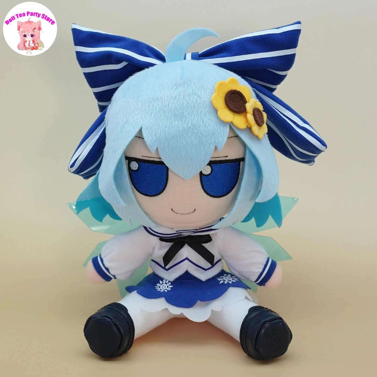 

TouHou Project Cirno Sailor Suit Fumo Series Cotton Doll Cartoon Dress Up Sitting Toys Anime Figures Plushie Cosplay Gift 20cm
