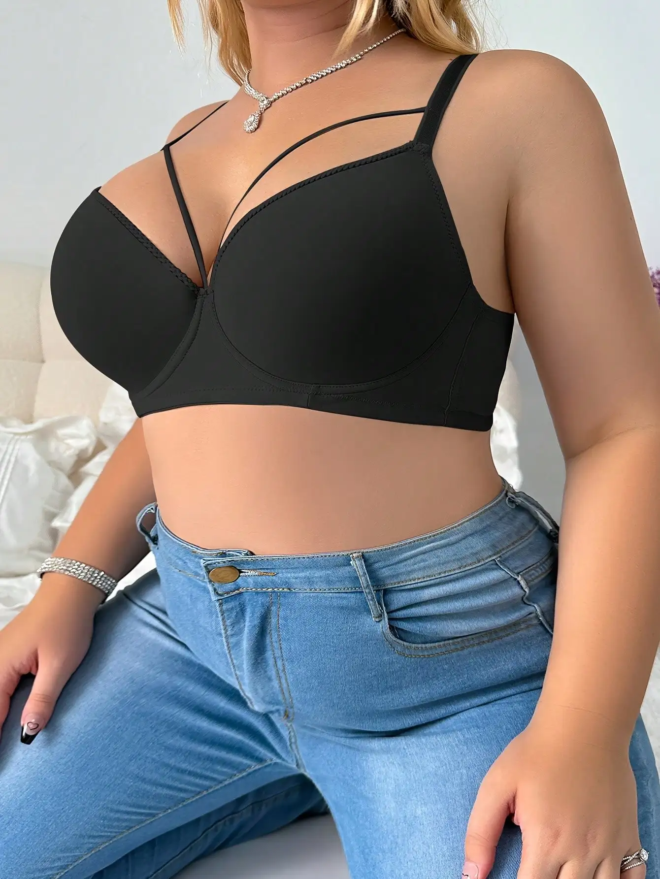 Big Size Women\'s 3/4 Cup Lingerie Sexy Medium Mold Cup Non-Convertible Straps Soft Solid Push up Gathered C D E Cup Lingerie