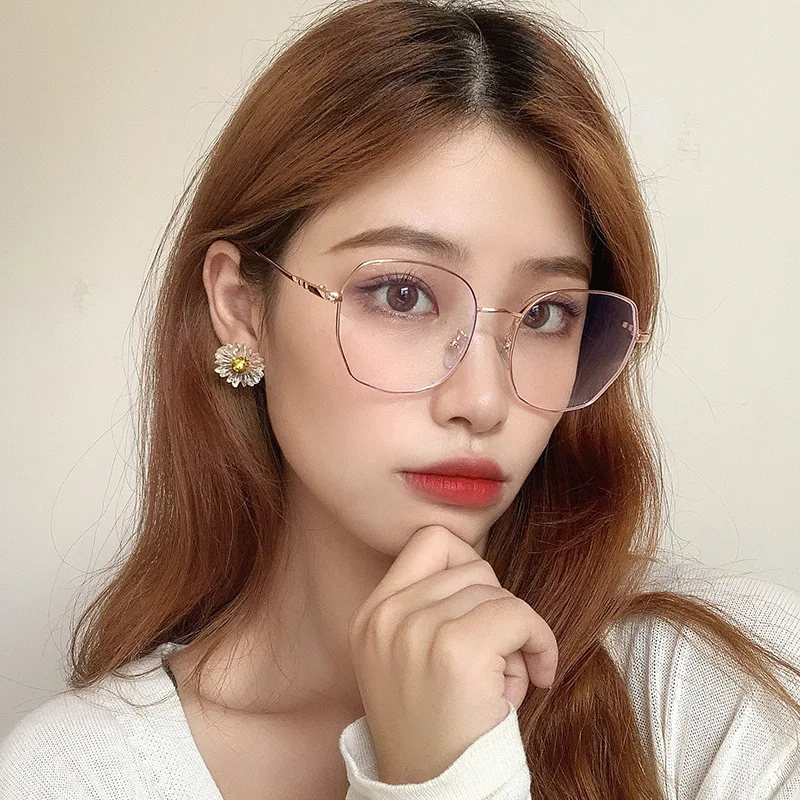 Fashion Trendy Glasses for Women Vintage Retro Square Shape Glasses Frames Women Blue Light Blocking Women's Eyeglasses Frame