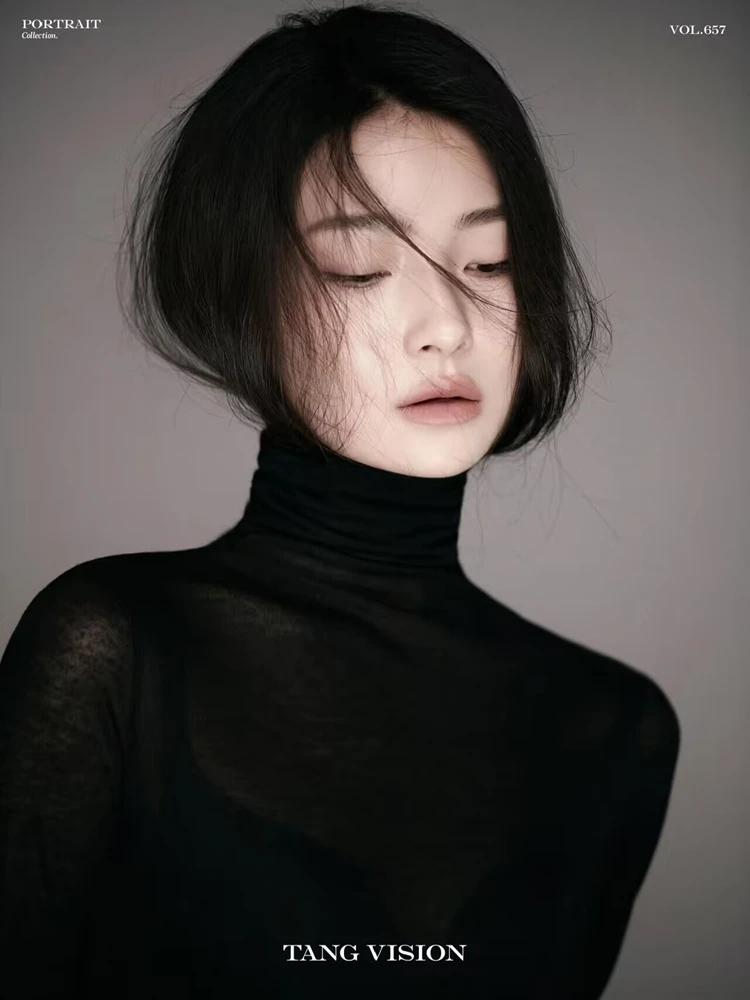 

2026 New Premium Fashion Magazine Portrait Photography Studio Clothing Elegant Emotion Pure Desire Stylish Artistic Image