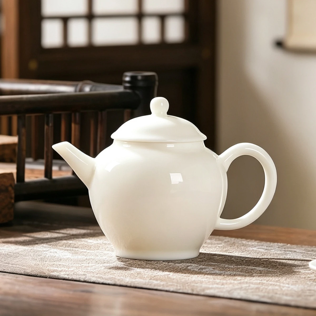 New Boutique Sheep Fat Jade Porcelain Teapot Exquisite Xishi Pot Chinese Tea Soaking Kettle with Infuser Kung Fu Teaware Craft