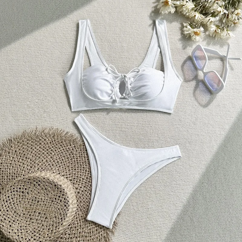 

Женский комплект бикини из двух частей со шнуровкой сзади, бюстгальтер без косточек, бикини с замочной скважиной и низ с завязками по бокам