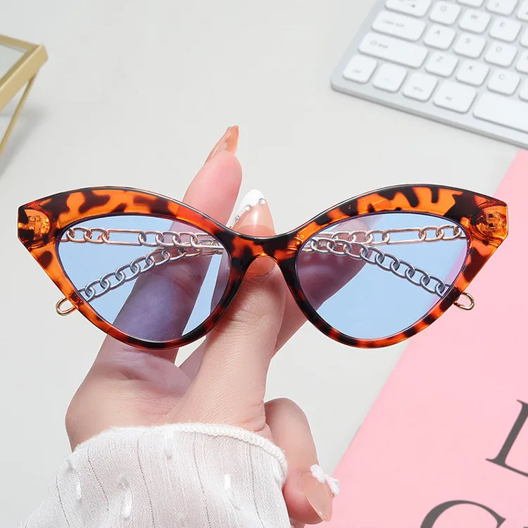 

Cat Eye Sunglasses Women Fashion Luxury Square Sun Glasses Female Metal Chain Temples Small Frame Black golden Oculos De Sol