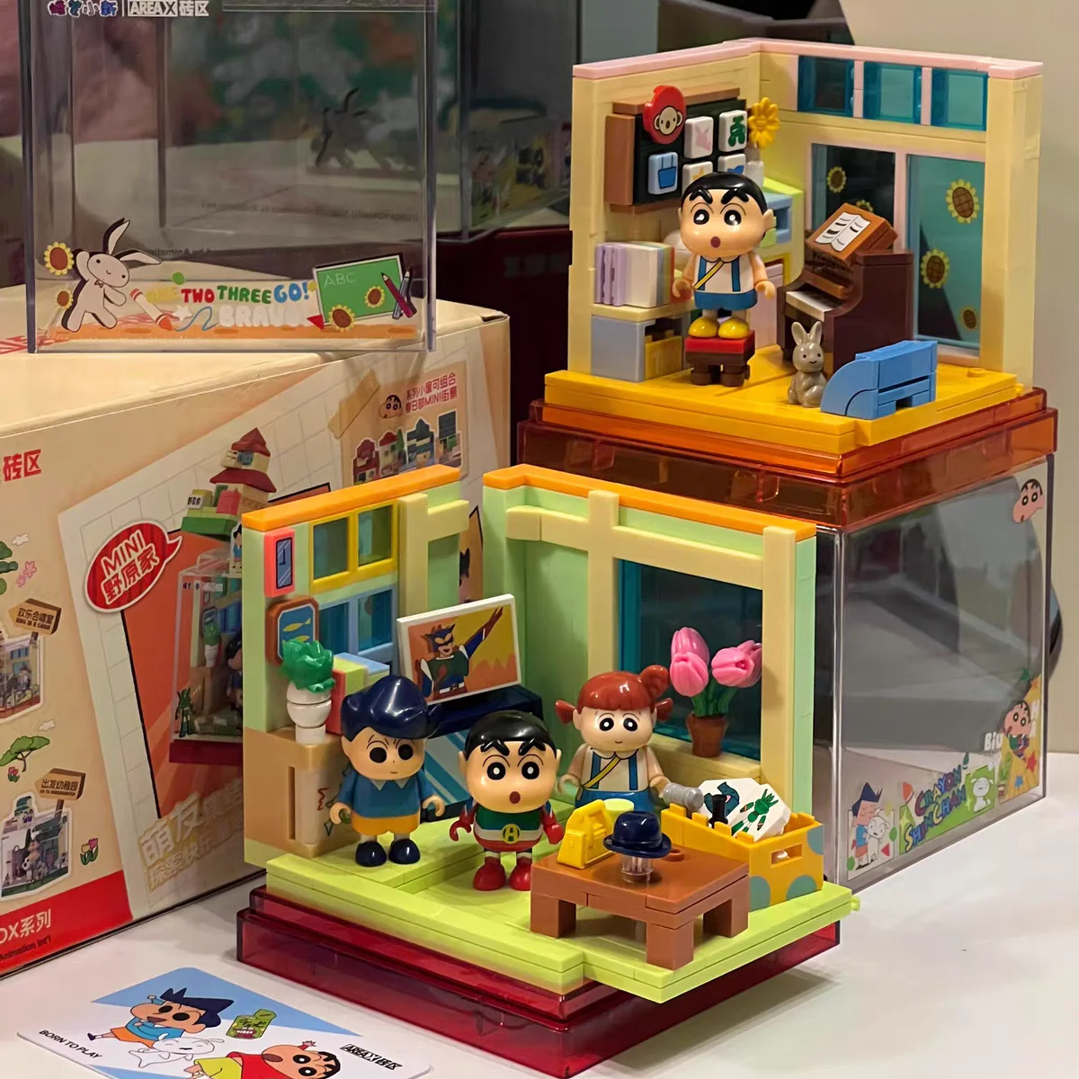 New AREAX Crayon Shinchan  Building Blocks Blind Box Happy Base Assembling Toy Models Decoration Toy Gifts