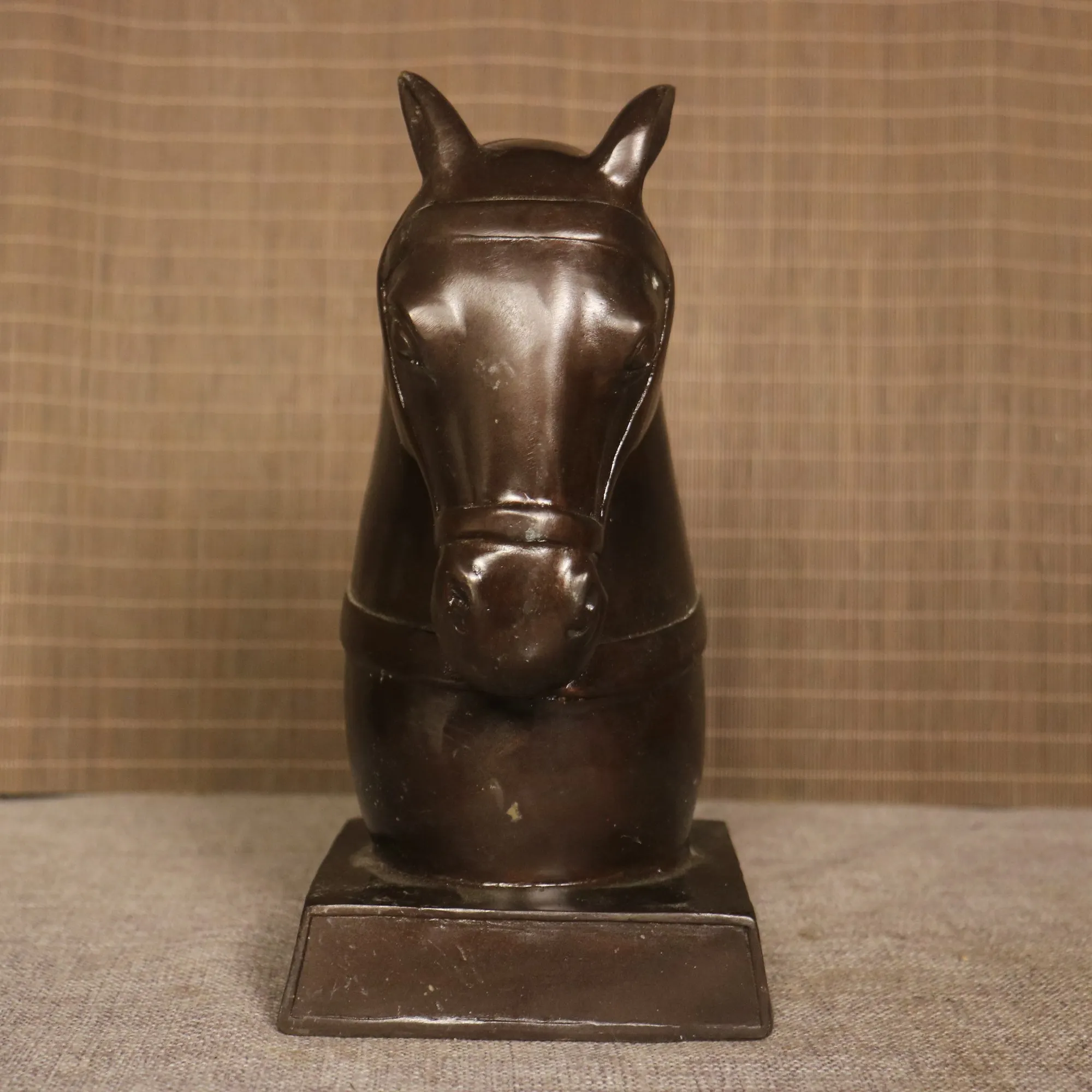 Brass Horse Head Sculpture - Elegant Entryway & Living Room Décor Exquisite Home Decor Figurine Artisanal Decorative Sculpture