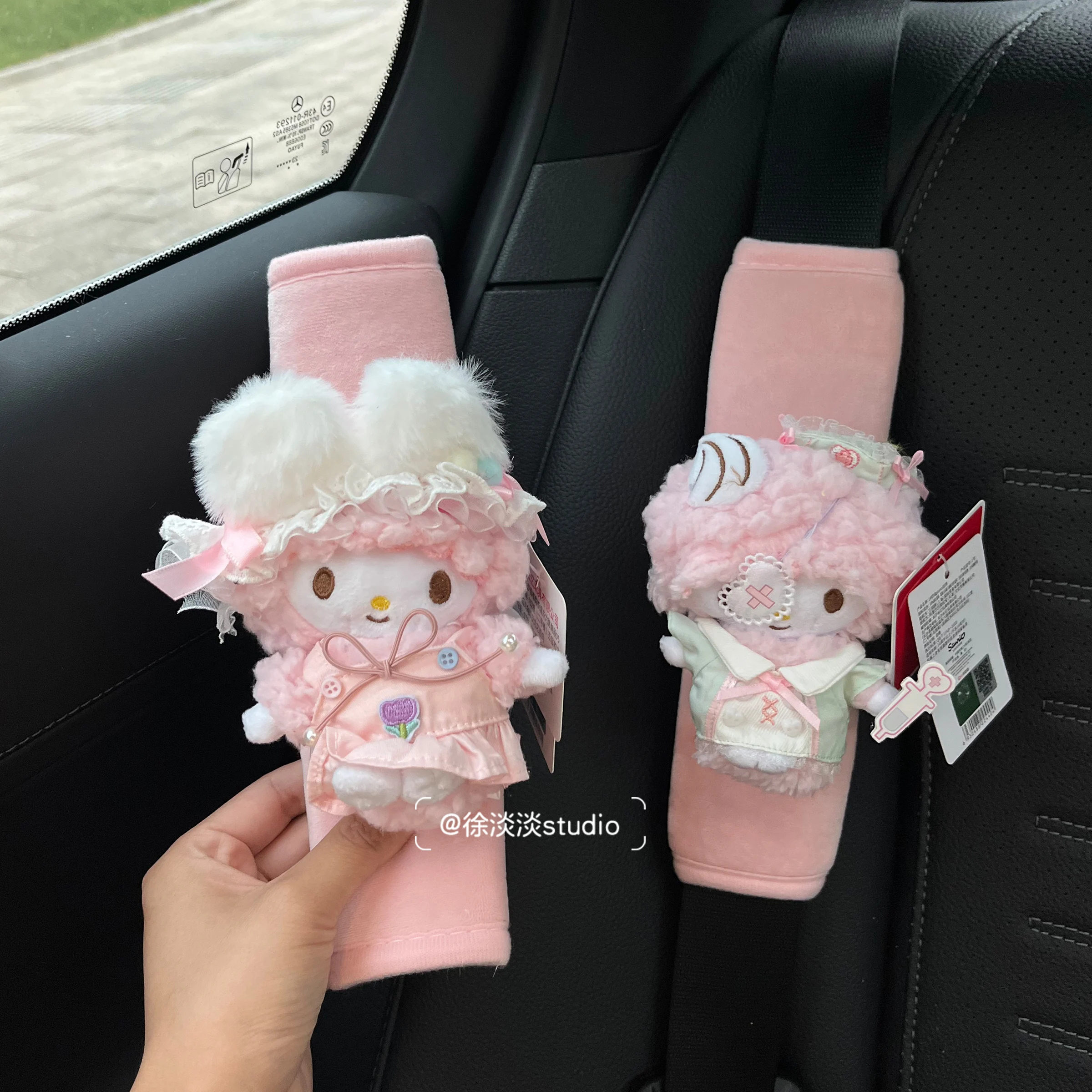 الوردي مرحبا كيتي لطيف الكرتون مقعد السيارة حزام غطاء السيارات حزام الأمان سلامة الكتف وسادة لينة حامي