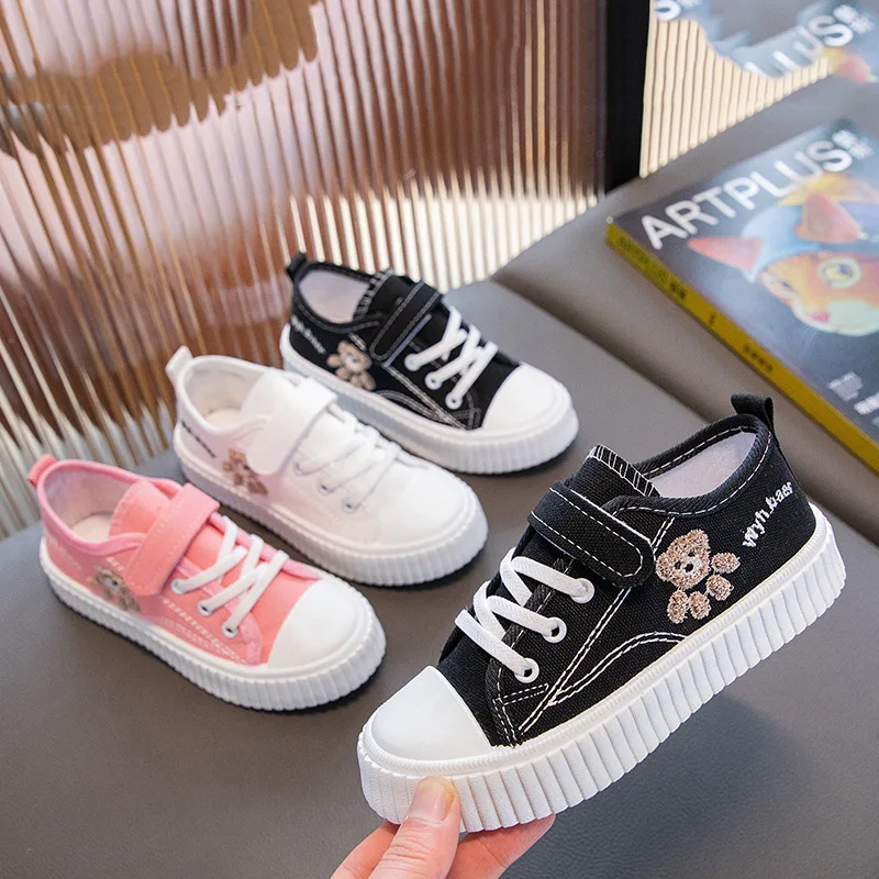 Children's Canvas Shoes 2024 Autumn New Boys and Girls Cute Bear Embroidery Casual Shoes Students Soft Sole Breathable Chic Shoe