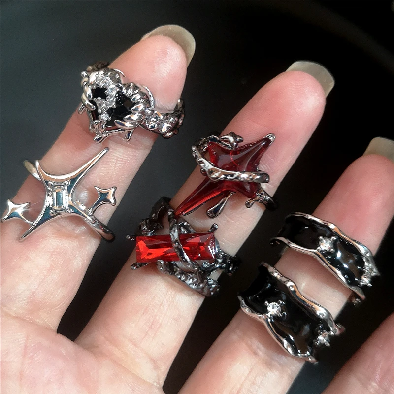 القوطية الشرير الأسود كريستال القلب الحب الأحمر الصليب هندسية بالتنقيط النفط افتتاح حلقة Y2K الجرونج كول الهيب هوب مجوهرات EMO اكسسوارات