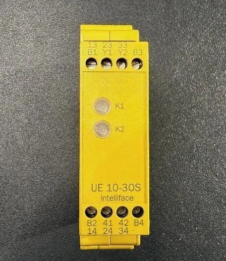 Brand New Original Safety Relay UE10-3OS2D0 Two Channels 6024917 Fast Delivery