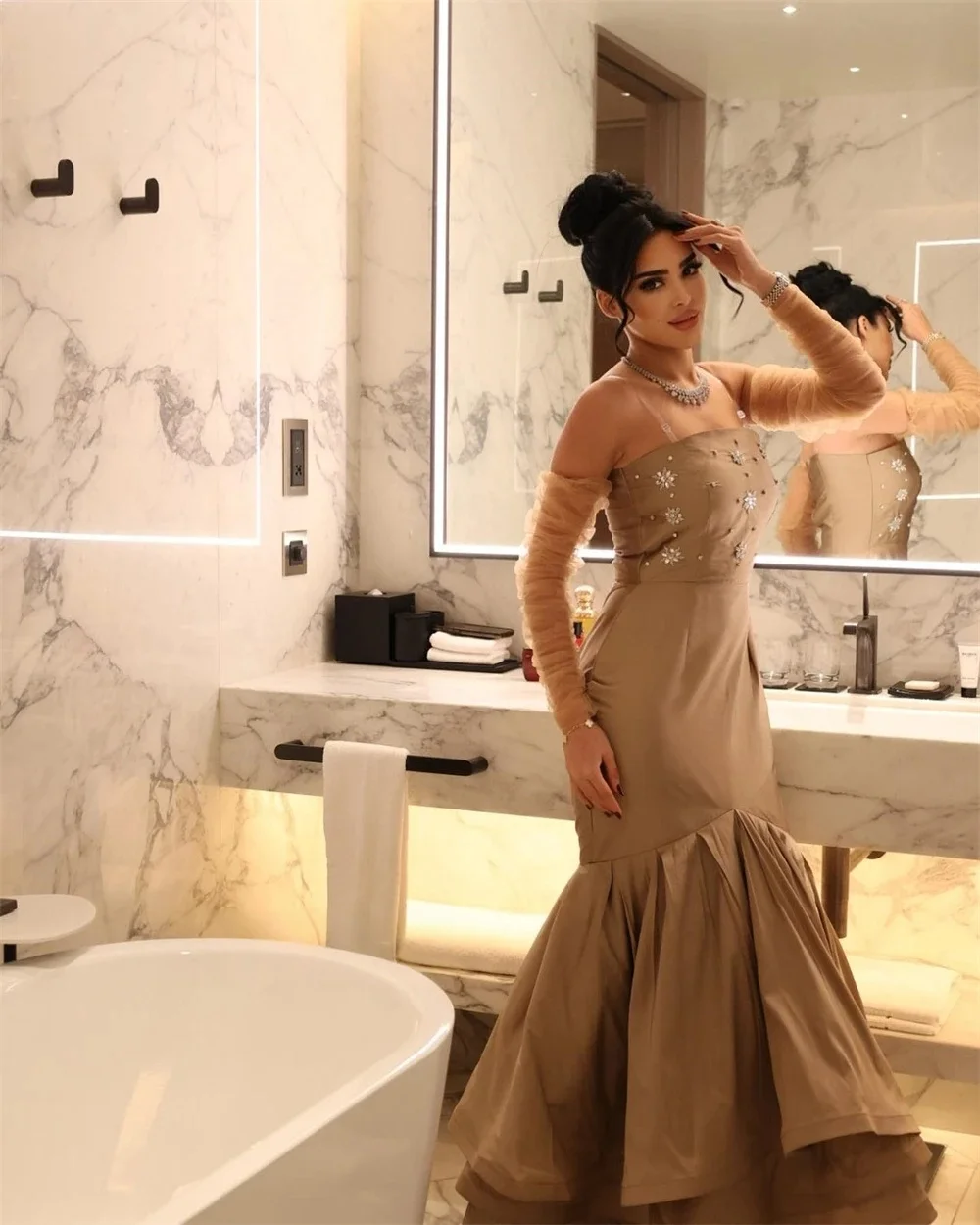 

Formal Beaded Long Sleeves Bespoke Occasion Gown Evening Dresses Pastrol Unisex Jersey Retro Dubai Saudi Arabic Prom Customized
