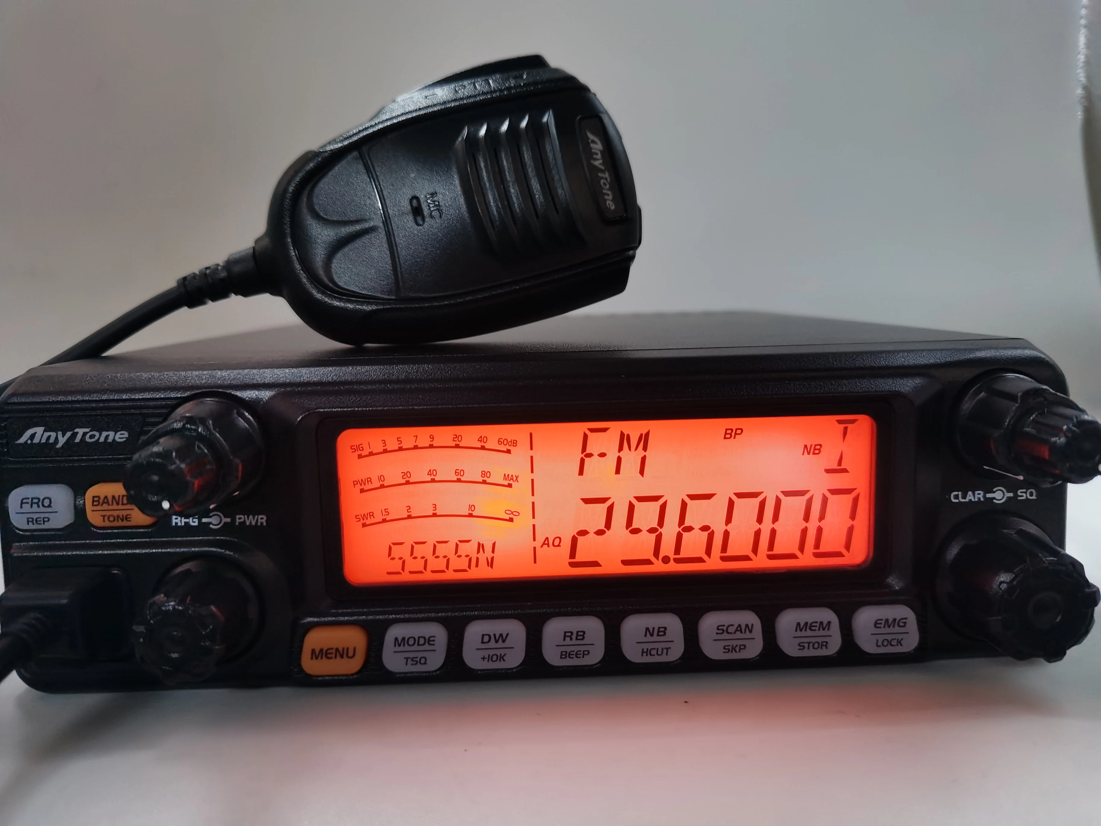 AnyTone AT-5555N II 25.615-30.105MHz CB mobiele radio 40 kanaal mobiele transceiver AM/FM/SSB/LSB/USB modus 10 meter radio