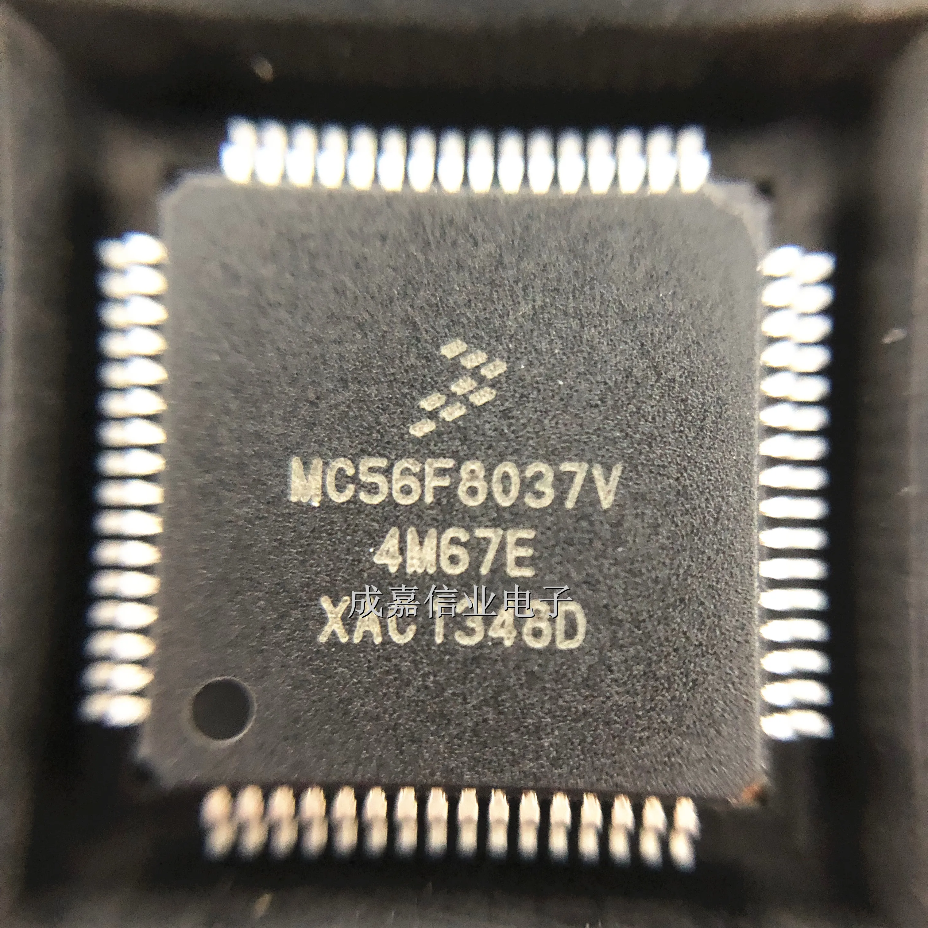 1Pcs/Lot MC56F8037V…