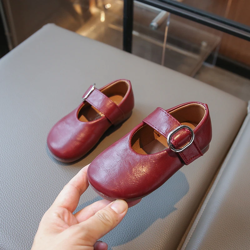 Girls Korean Style Joker Flat Shoes 2025 Spring and Autumn Retro New Children's Leisure Soft and Comfortable Leather Shoes.