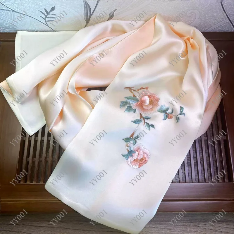 New Style Ladies Silk Scarf Handmade Embroidery Shawl Classic Oriental Craft for Gifting