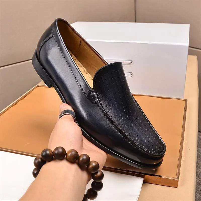 Newest 2023 Genuine Leather Men Driving Shoes Slip On Super Quality Comfortable Men Casual Cowhide Leather Moccasins Loafers